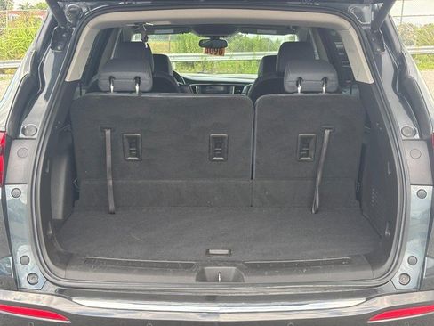 Used 2021 Buick Enclave Essence w/ Sound and Sites Package FWD image 11