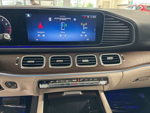 New 2026 Mercedes-Benz GLE 580 4MATIC image 10