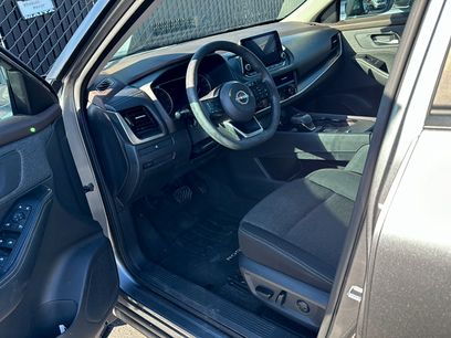 Used 2022 Nissan Rogue SV