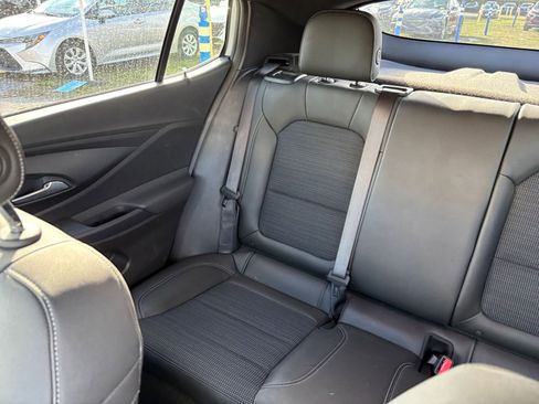 Used 2025 Buick Envista Preferred image 39