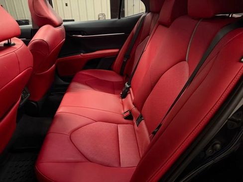 Used 2021 Toyota Camry XSE image 18