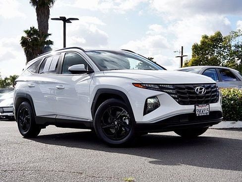 Used 2024 Hyundai Tucson SEL FWD image 2