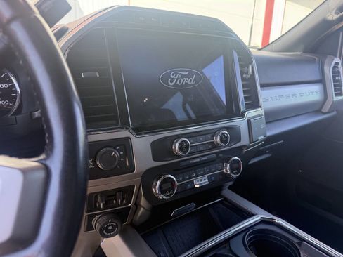 Used 2022 Ford F350 Lariat w/ Tremor Off-Road Package AWD/4WD image 4