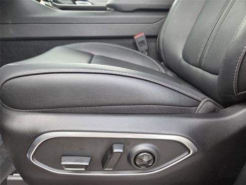 New 2026 Jeep Grand Wagoneer Limited image 20