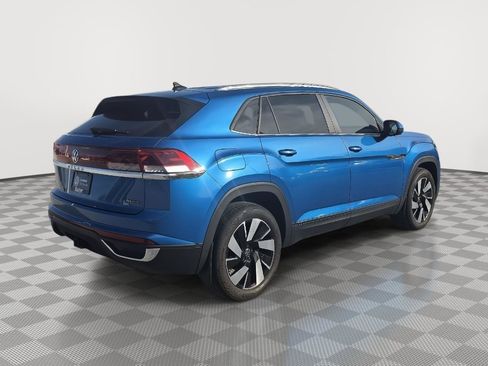 Used 2024 Volkswagen Atlas Cross Sport SE image 8