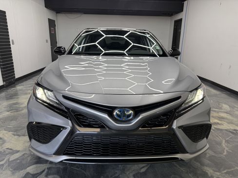 Used 2023 Toyota Camry XSE FWD image 7