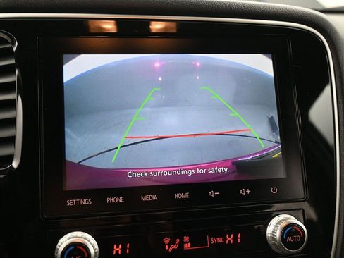 Used 2021 Mitsubishi Outlander SEL image 15