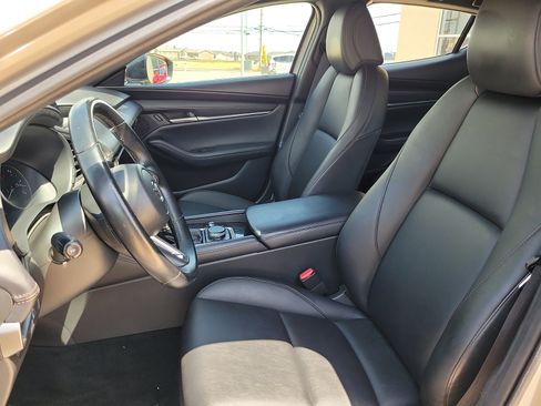Used 2024 MAZDA MAZDA3 s FWD image 10