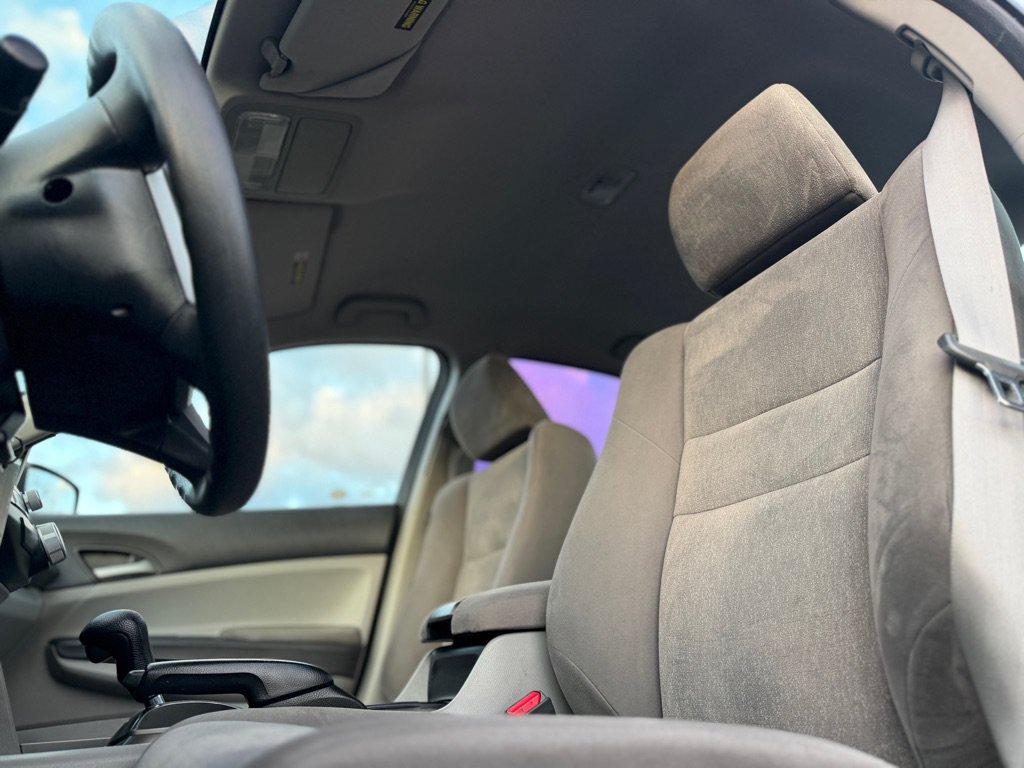 Used 2010 Honda Accord LX image 10
