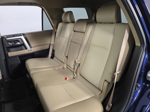 Used 2024 Toyota Camry SE image 16