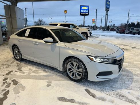 Used 2018 Honda Accord LX image 3