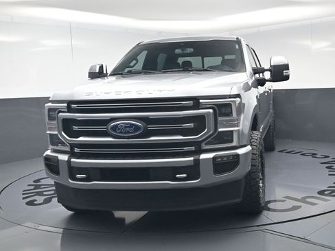 Used 2022 Ford F250 Platinum w/ FX4 Off-Road Package AWD/4WD image 11