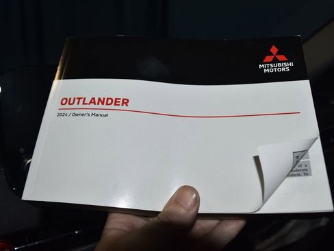 Used 2024 Mitsubishi Outlander Ralliart image 10