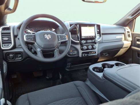 New 2026 RAM 2500 Big Horn AWD/4WD image 7