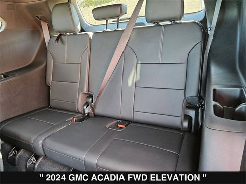 Used 2024 GMC Acadia Elevation w/ Luxury Package image 18