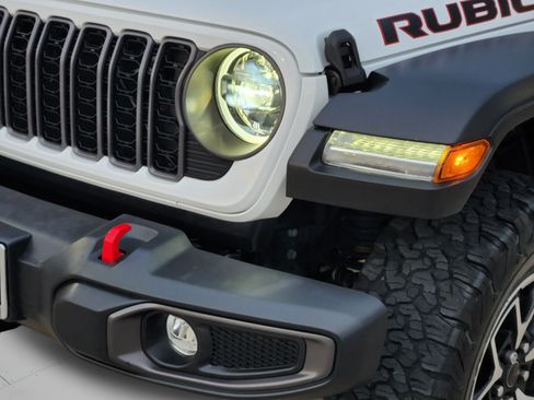 Used 2024 Jeep Wrangler Unlimited Rubicon AWD/4WD image 31