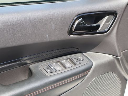 Used 2025 Dodge Durango GT AWD/4WD image 18