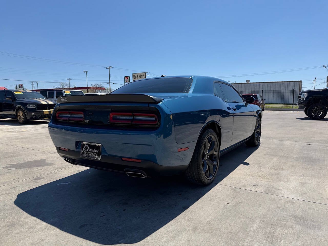 Used 2020 Dodge Challenger SXT w/ Blacktop Package RWD image 3