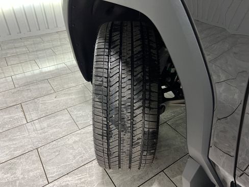 New 2026 GMC Sierra EV Elevation w/ LPO, Elevation Dark Package image 33