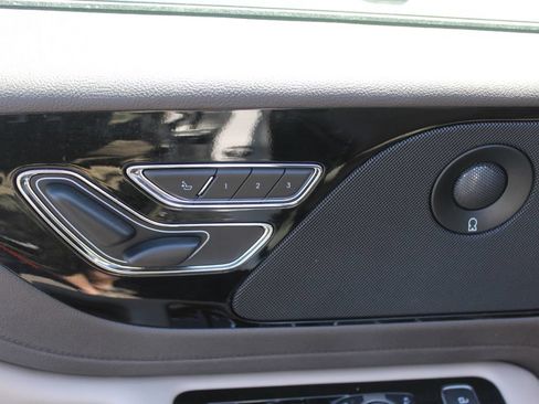 Used 2023 Lincoln Aviator Reserve w/ Equipment Group 201A AWD/4WD image 26