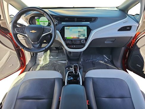 Used 2021 Chevrolet Bolt Premier w/ Infotainment Package image 9