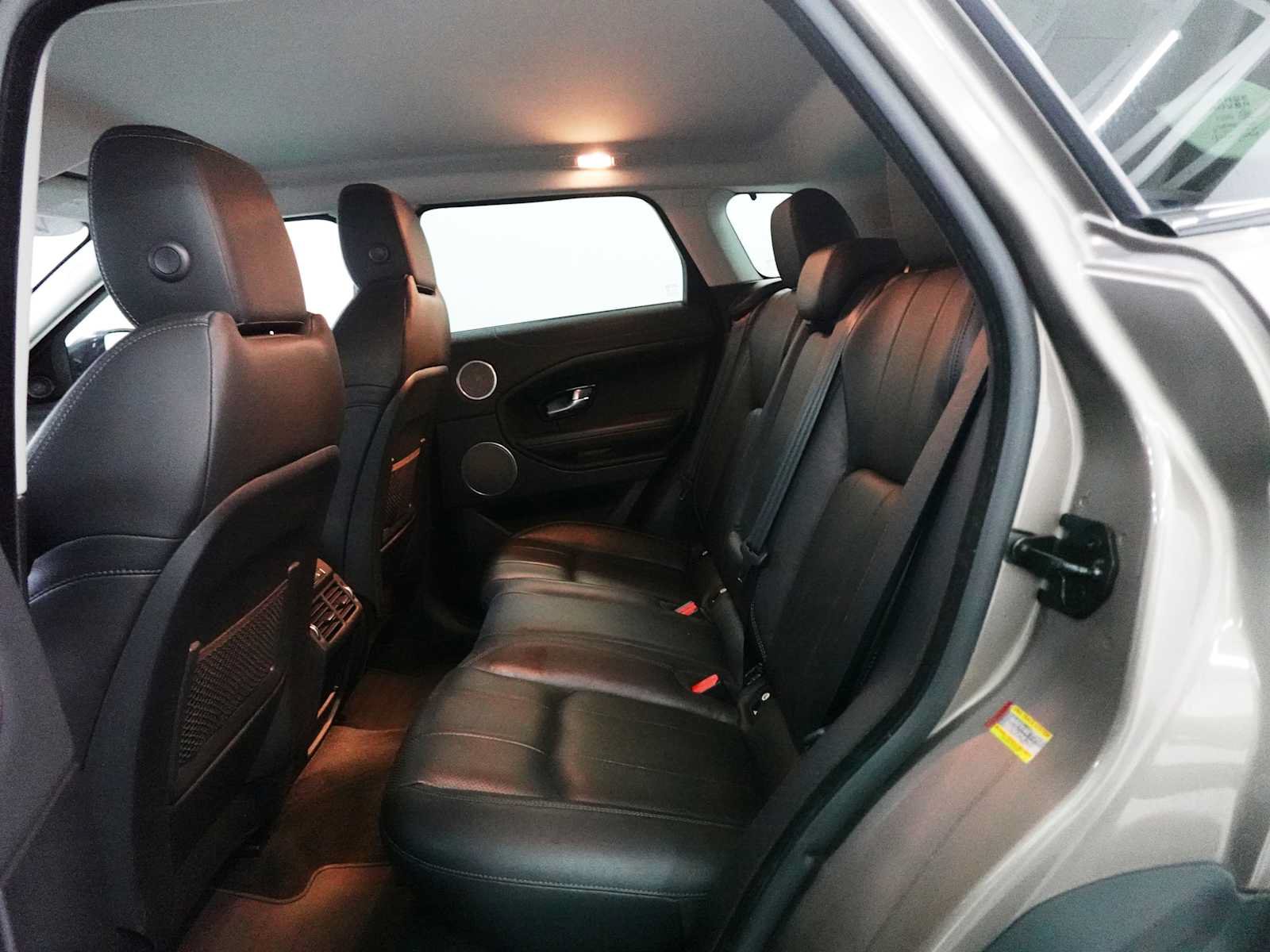Used 2016 Land Rover Range Rover Evoque SE AWD/4WD image 26