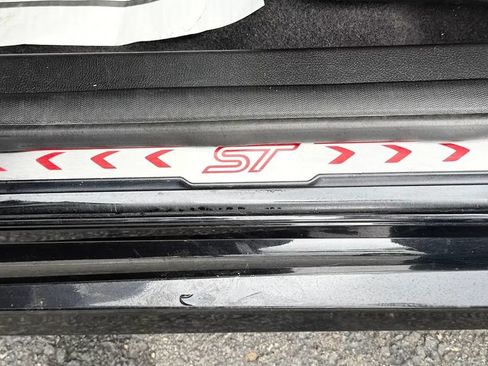 Used 2014 Ford Focus ST w/ Equipment Group 202A FWD image 26