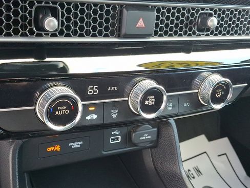 Used 2023 Honda Civic Sport image 15