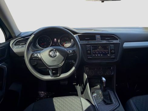 Used 2021 Volkswagen Tiguan S image 20