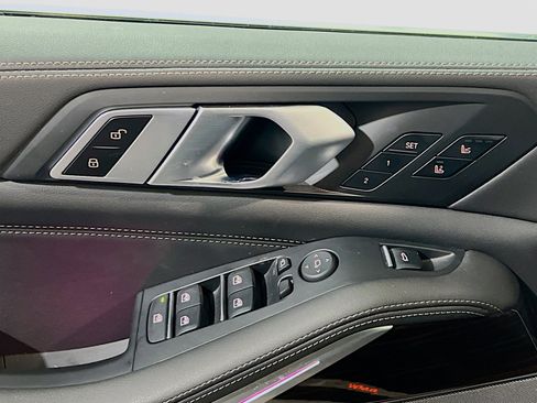 Used 2024 BMW X5 sDrive40i w/ Premium Package image 14