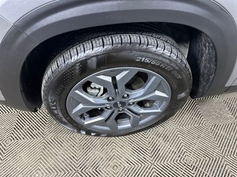 Used 2026 Kia Seltos LX image 17