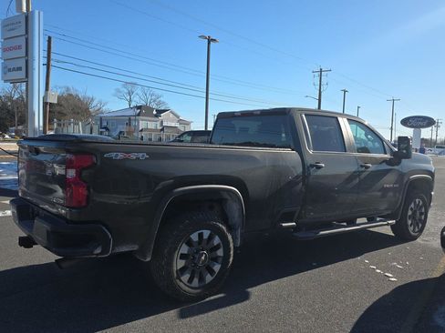 Used 2022 Chevrolet Silverado 2500 Custom w/ Custom Convenience Package image 6