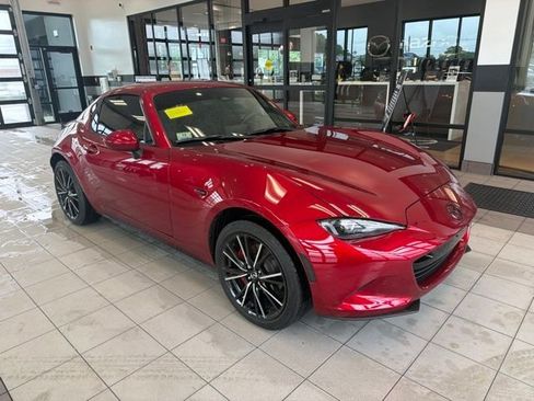 Used 2024 MAZDA MX-5 Miata RF Grand Touring RWD image 3