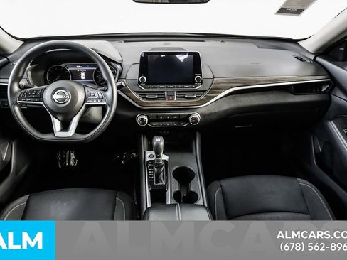 Used 2025 Nissan Altima 2.5 SV FWD image 23