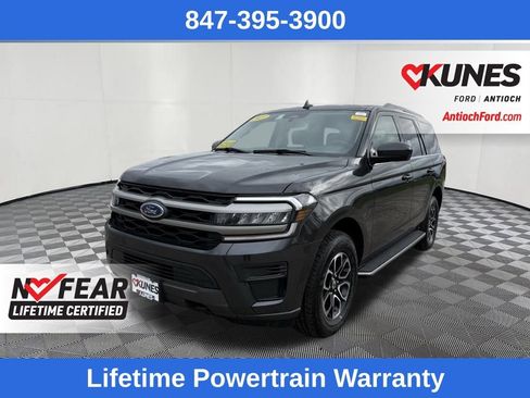 Used 2023 Ford Expedition XLT image 5