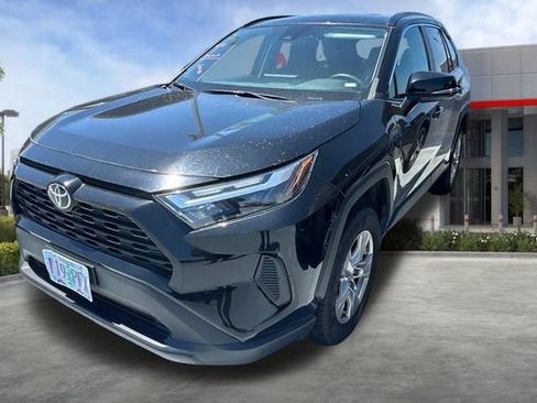 Used 2023 Toyota RAV4 XLE FWD image 3