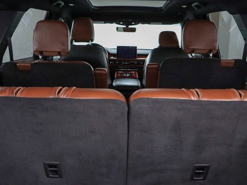 Used 2023 Lincoln Aviator Reserve w/ Equipment Group 201A AWD/4WD image 31