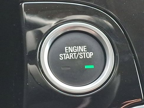 Used 2022 Buick Encore Preferred w/ Safety Package image 23