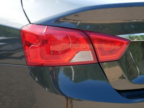 Used 2014 Chevrolet Impala LTZ FWD image 17