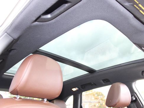 Used 2016 Audi Q5 2.0T Premium Plus w/ Technology Package image 19