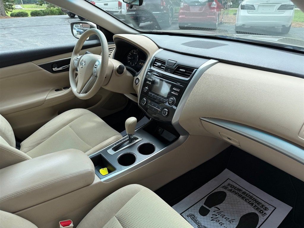 Used 2015 Nissan Altima 2.5 S w/ Power Driver Seat Package FWD image 12