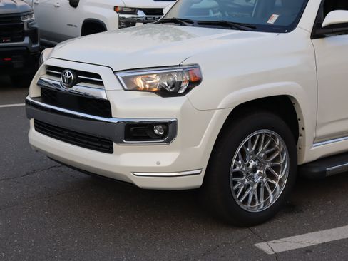 Used 2023 Toyota 4Runner Limited AWD/4WD image 6