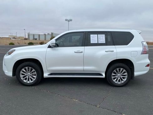 Used 2021 Lexus GX 460 Premium image 3