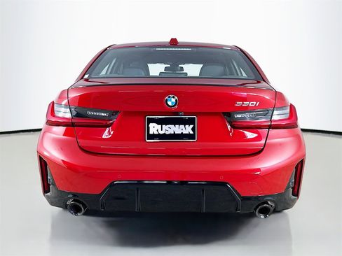 Used 2025 BMW 330i Sedan w/ M Sport Package image 6