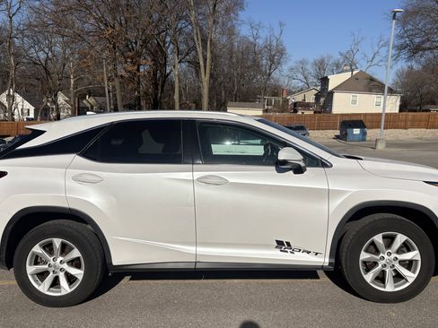 Used 2017 Lexus RX 350 350 Premium AWD w/ Premium Package image 11