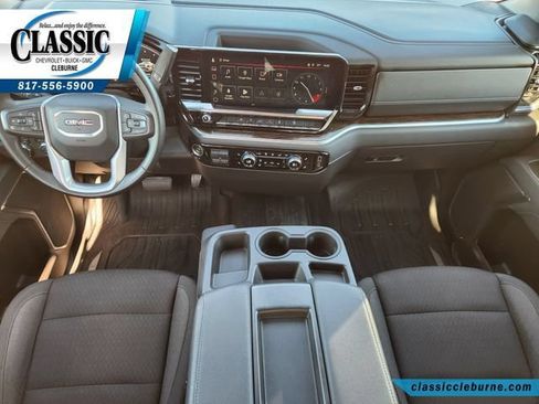 Used 2025 GMC Sierra 1500 Elevation AWD/4WD image 2