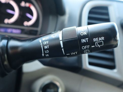 Used 2014 Toyota Venza XLE image 33