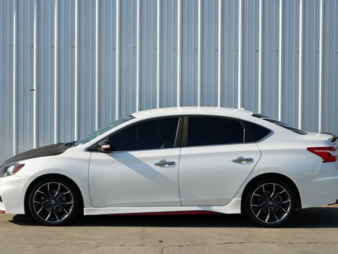 Used 2019 Nissan Sentra NISMO image 43