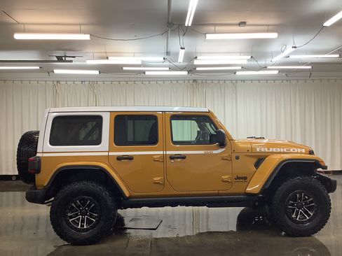 New 2026 Jeep Wrangler Unlimited Rubicon AWD/4WD image 4