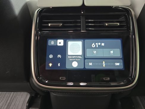 Used 2023 Rivian R1S Adventure AWD/4WD image 30